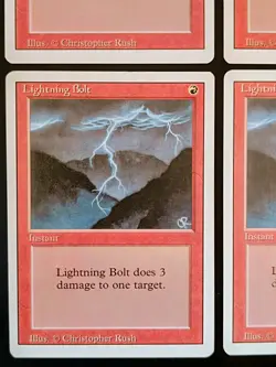 Magic the Gathering - 4 x Lightning Bolt - Revised Edition - Mtg - Playset - Image 4