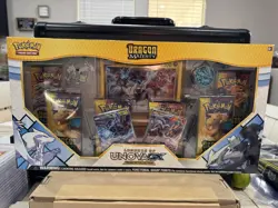 Pokemon Dragon Majesty Legends of Unova GX Premium Collection - Image 1