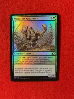 Migratory Greathorn - Foil - Ikoria: Lair of Behemoths - Magic - MTG - Image 1