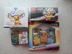 Pokemon TCG Prismatic Evolutions Set (ETB/Surprise/Bundle/Poster/Tin) Ships FAST - Image 1