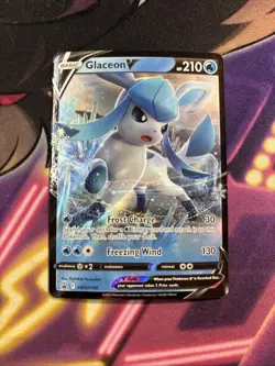 Glaceon V SWSH196 SWSH: Sword & Shield Promo Cards Holo - Image 1