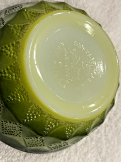 Vintage Anchor Hocking FIRE KING Kimberly Diamond Green Bowl - Image 5