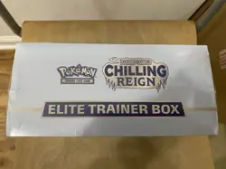 Pokemon TCG Sword & Shield Chilling Reign Elite Trainer Box ETB NEW/Sealed - Image 4