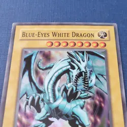 Yu-Gi-Oh! Blue-Eyes White Dragon SKE-001 1st Ed. Heavily Played *FREE SHIPPING* - Image 2
