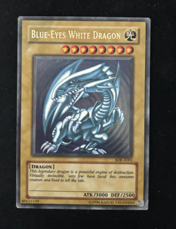 Blue-Eyes White Dragon SDK-E001 Starter Deck Kaiba Ultra Rare (HP) - Image 1