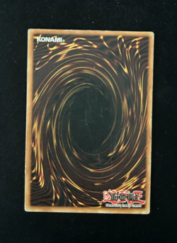 Blue-Eyes White Dragon SDK-E001 Starter Deck Kaiba Ultra Rare (HP) - Image 2
