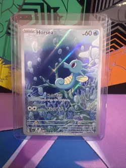 Horsea 067/064 Sv: Shrouded Fable Holo Illustration Rare Pokemon TCG NM - Image 1
