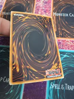 Yugioh Snake-Eye Ash AGOV-EN007 Super Rare 1st Edition Near Mint - Image 4