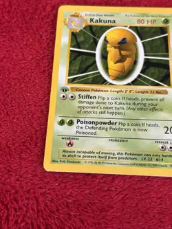 Kakuna 033/102 Base Set (Shadowless) Regular 1st Edition Og Pokemon Card Played - Image 3