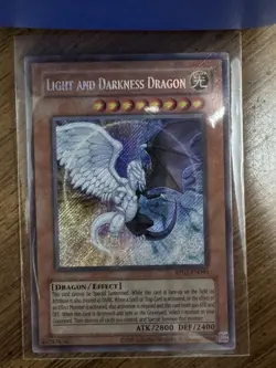 Yu-Gi-Oh! TCG Light And Darkness Dragon Retro Pack 2 2020 Reprint HOLO BLEED - Image 2