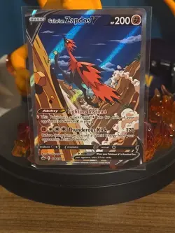 Pokemon Galarian Zapdos v TCG Chilling Reign Alternative Art Card 174/198 MINT - Image 2