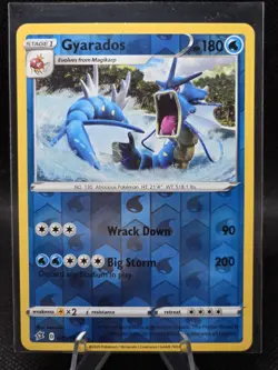 2020 Pokemon Rebel Clash #040/192 Gyarados Reverse Holo Rare NM+ - Image 1
