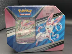 POKEMON TCG SYLVEON V HEROES TIN SPRING 2022 (5 BOOSTER PACKS + PROMO) - Image 1