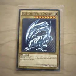 Blue-Eyes White Dragon (Version 2) LDK2-ENK01 Legendary Decks II - Image 1