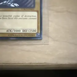 Blue-Eyes White Dragon (Version 2) LDK2-ENK01 Legendary Decks II - Image 2