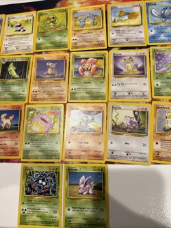Pokemon TCG - Base Set Unlimited Base set 2 WOTC 26 Mixed Card Lot - Image 3