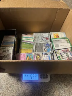 Pokemon Card Bulk Lot Approx. 11 Pounds Non-Rare/Holo/Energies - Image 4