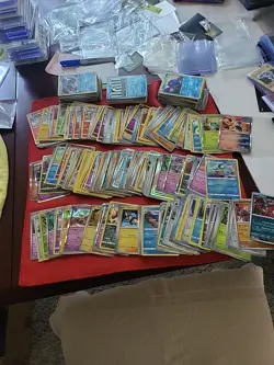 POKEMON CARDS LOT: Holographic / Reverse Holo / Non-holo Rares -(50 Card Lots+) - Image 2