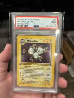 1999 POKEMON FOSSIL 1ST ED #11 MAGNETON-HOLO PSA 9 - Image 2