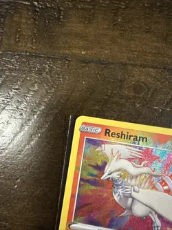 Pokemon TCG Reshiram Shining Fates 017/072 Holo Amazing Rare - Image 3