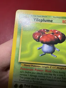 Vileplume 31/64 Non Holo Rare Jungle Pokemon Card DMG - Image 3