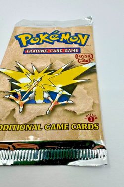 21.35 g HEAVY 1st Edition Fossil Zapdos Pokemon TCG Sealed Booster Pack - Image 3