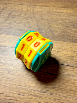 Magic MTG Final Fantasy Chocobo Yellow Click Wheel Life Counter Spinner Bundle - Image 4