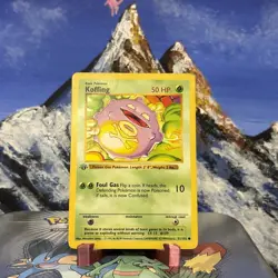 Koffing - 051/102 Pokemon Base Set (Shadowless) - 1st Edition Damaged - Image 1