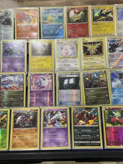 (30) Pokemon Cards Lot WOTC Vtg Holo STAMPED REVERSE Garchomp Latias Suicune - Image 3