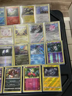 (30) Pokemon Cards Lot WOTC Vtg Holo STAMPED REVERSE Garchomp Latias Suicune - Image 4