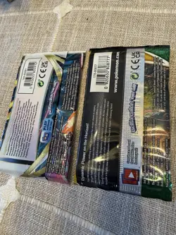 Nintendo Pokemon TCG Sword & Shield Evolving Skies Booster Pack 820650808777 - Image 2