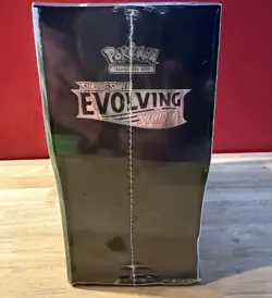 Pokemon TCG Evolving Skies Pokemon Center Elite Trainer Box (ETB) Sealed - Image 3
