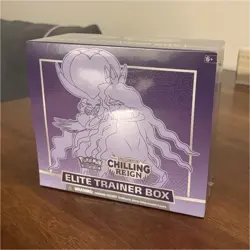 Pokemon Sword & Shield Chilling Reign Elite Trainer Box TCG *Sealed* - Image 2