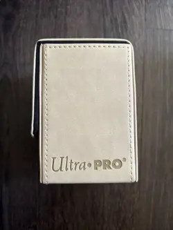 Vintage 2010 ULTRA PRO Magic The Gathering MTG WHITE MANA FLIP BOX MTG Deck Case - Image 2