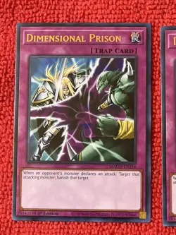YuGiOh! - 3 X Dimensional Prison - Maximum Gold (MAGO) - Rare - Image 2