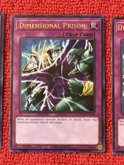 YuGiOh! - 3 X Dimensional Prison - Maximum Gold (MAGO) - Rare - Image 3