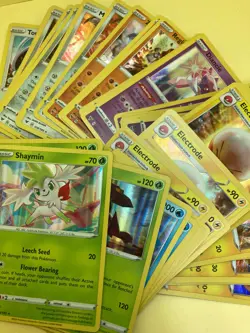 Holo Rare - Pokemon TCG SWSH Vivid Voltage /185 ($2 Minimum Order Required) - Image 1