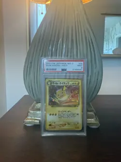 2000 POKEMON JAPANESE NEO 2DARK RAICHU-HOLO 26 Half SWIRL PSA 9 - Image 3