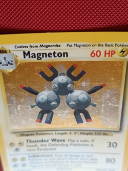Pokemon TCG Magneton 9/102 Base Set Unlimited Holo Rare Card LP/NM Condition - Image 3