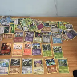 Lot of 123 Random Pokemon Cards - Mixed Collection for Fans & Collectors - Image 2
