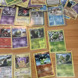 Lot of 123 Random Pokemon Cards - Mixed Collection for Fans & Collectors - Image 3