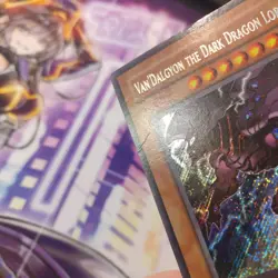 1X VAN'DALGYON THE DARK DRAGON LORD YR01-EN001 SECRET LIM LIGHT PLAY YUGIOH - Image 2