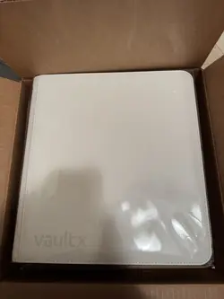 Vault X White Edition 12-Pocket Exo-Tec Zip Binder - 480 Cards - NEW IN HAND!!! - Image 1