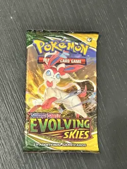 Pokemon TCG Sword & Shield Evolving Skies Booster Pack Sylveon cover 820650808777 - Image 1