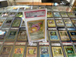 Pokemon Koffing Base Set Shadowless 1st Edition 51/102 PSA 9 - Image 3