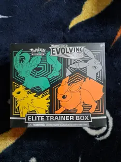 Evolving Skies Elite Trainer Box - ETB - Factory Sealed Pokemon TCG - Brand New - Image 1