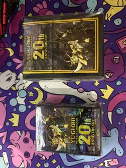 Yu-gi-oh 20th anniversary sleeves and deck box sealed - Image 1