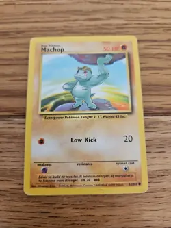 Pokemon TCG Machop Base Set 52/102 Regular 1999-2000 Wizards Base Set Copyright - Image 1