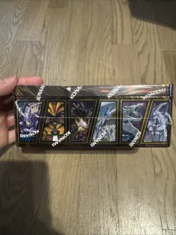 Yu-Gi-Oh Cards - 25th Anniversary Tin - DUELING HEROES (3 18-Card Mega Packs) - Image 2