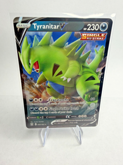Pokemon TCG NM Tyranitar V 097/163 Swsh05: Battle Styles Holo 2021 - Image 1